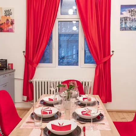 Vintage Bohemian Paradise With Xbox Series X For Big Groups Apartment
